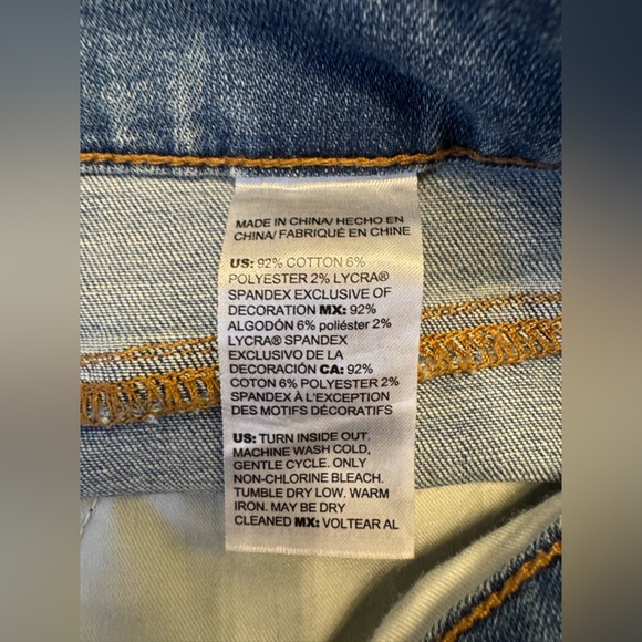 Chico’s women’s blue floral jeans, size 14 - Picture 6 of 6